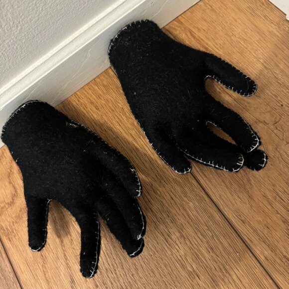 BROOMSTICK SET OF 2 CREEPY BLK/WHITE GHOST HANDS NEW - Picture 3 of 4